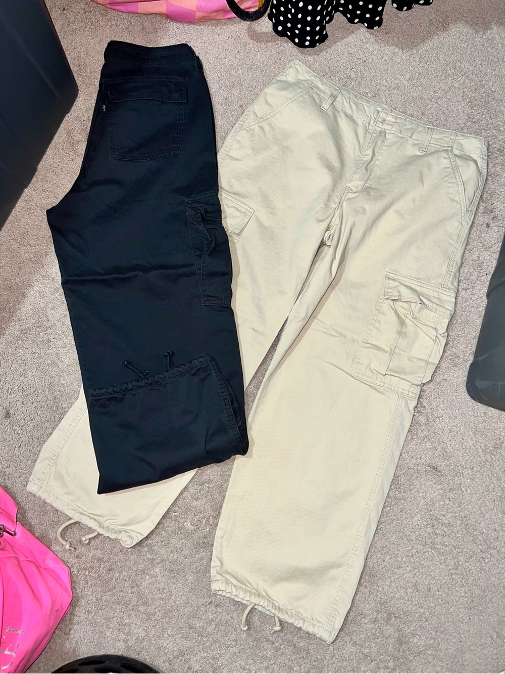 Levi’s Woman’s 94 Baggy Cargo Pants Bundle